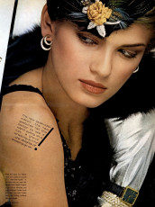 Gia Carangi by Albert Watson / Vogue USA (1978.11)